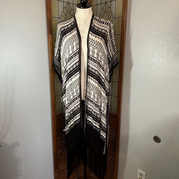 Ruggine Kimono Boho Western Duster Shawl Poncho Wrap Fringe Hem One Size - Picture 2 of 14